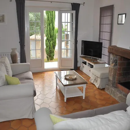 Villa Near Les Etangs De Bages