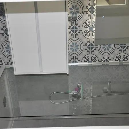 Villa Near Les Etangs De Bages *