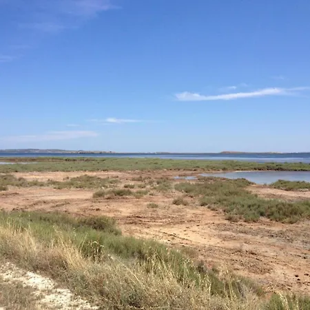 Villa Near Les Etangs De Bages *