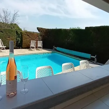 Near Les Etangs De Bages * Narbonne